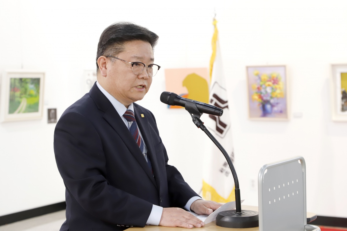 3. 인사말-(사)청주예총 문길곤 회장.jpg