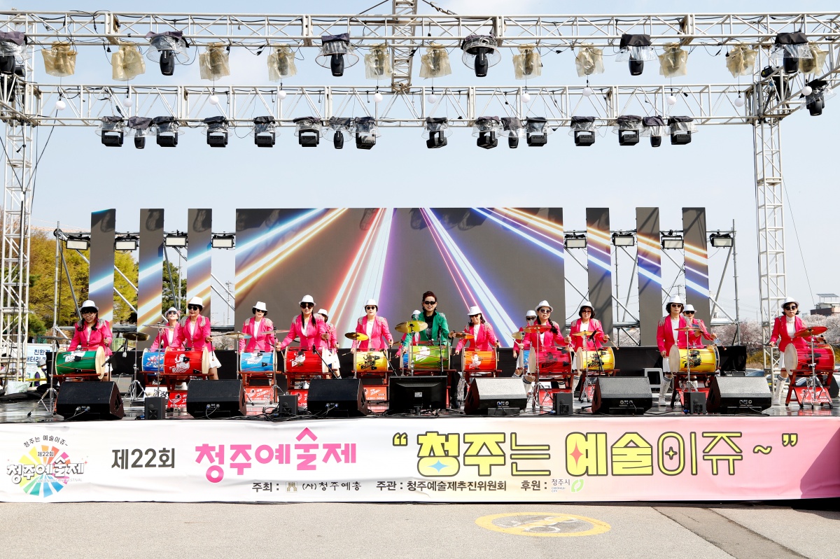 2. 봄빛청춘콘서트 (2).JPG